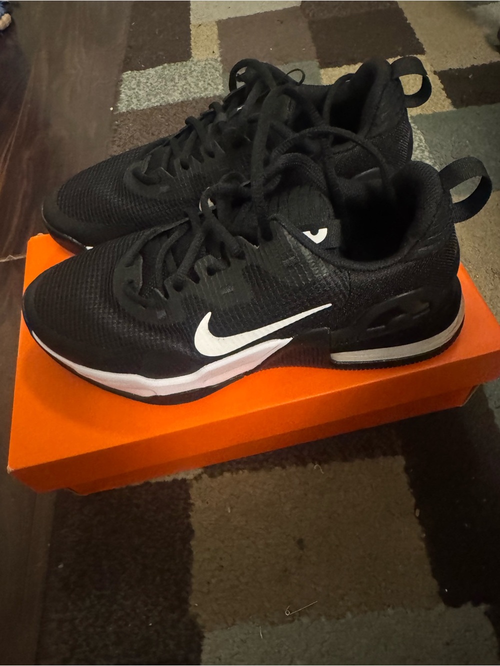 Nike Black and White Running Sneakers with Swoosh
